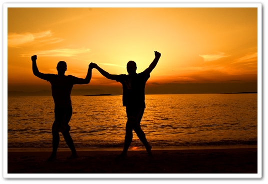 greek-dancing-at-sunset-1983650_500.jpg